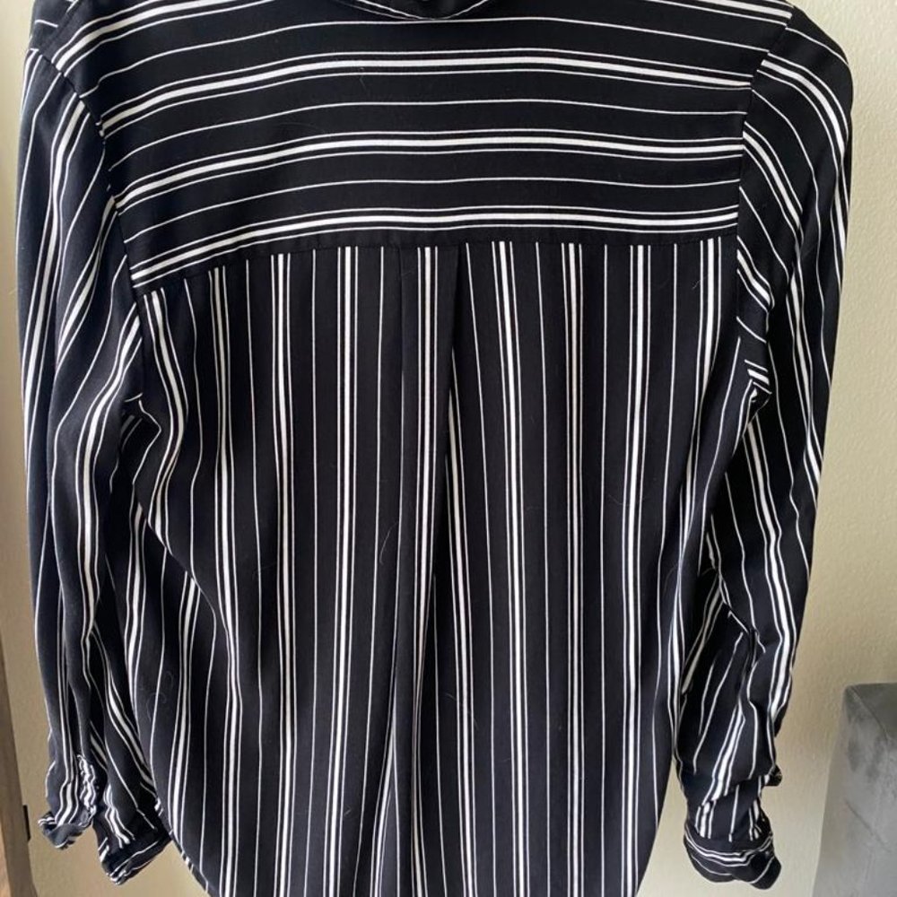 H&M Shirt - Picture 3 of 3